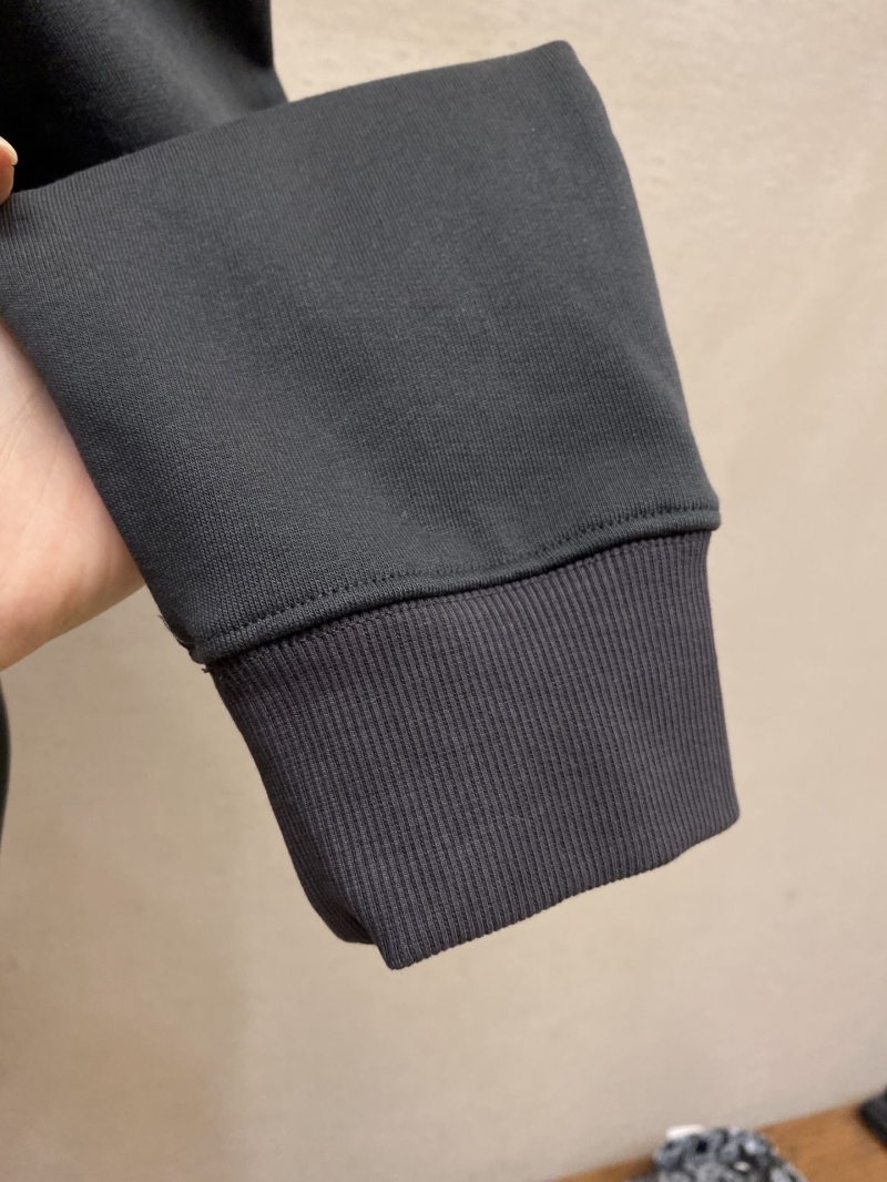 chr1st1an D10r outwear